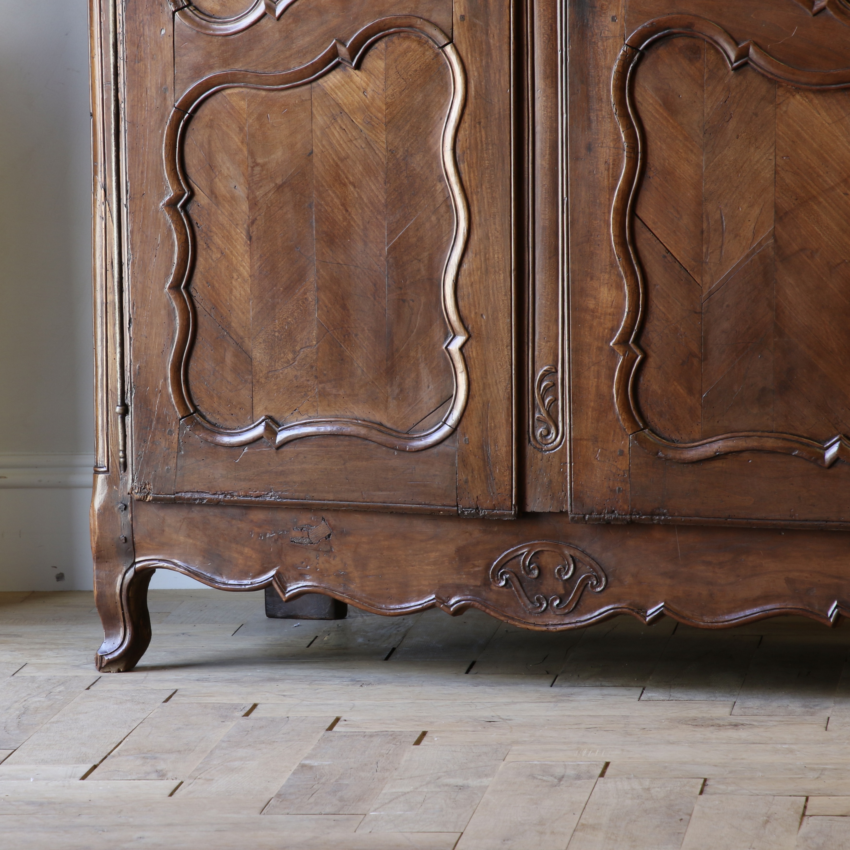 Louis XV Armoire